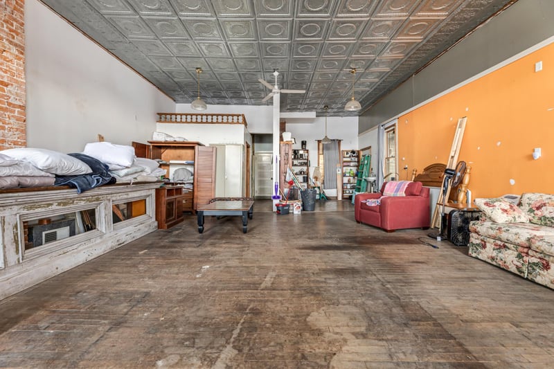 405 N Main St, Alma, WI 54610