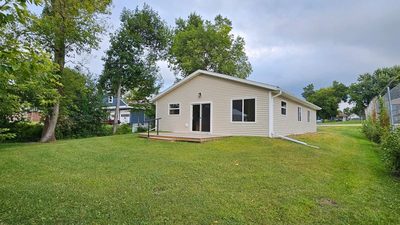 703 2nd St, Henning, MN 56551