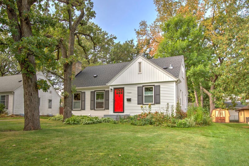 7004 Knox Ave S, Richfield, MN 55423