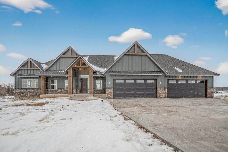 4571 166th Ave NW, Andover, MN 55304