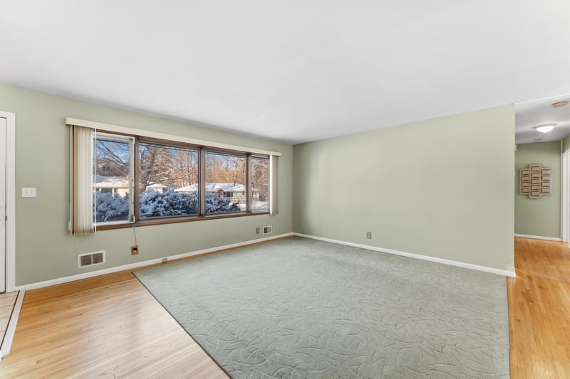 264 Inglewood St, Long Lake, MN 55356