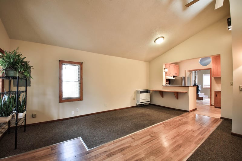 1941 Quentin Ave S, Lakeland, MN 55043