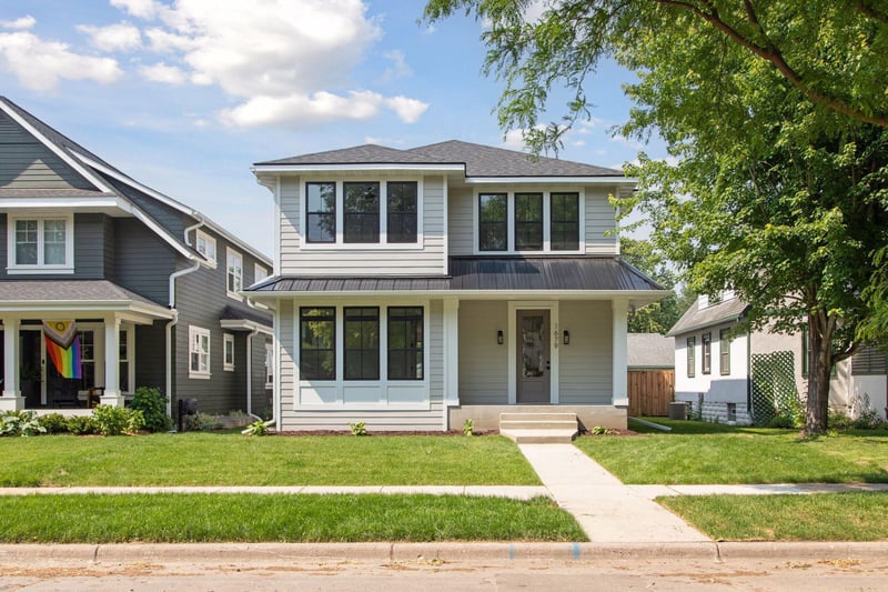 2084 Palace Ave, Saint Paul, MN 55105