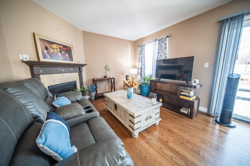 907 40th St NW, Rochester, MN 55901