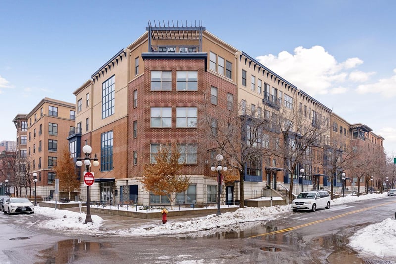 209 8th St E #201, Saint Paul, MN 55101