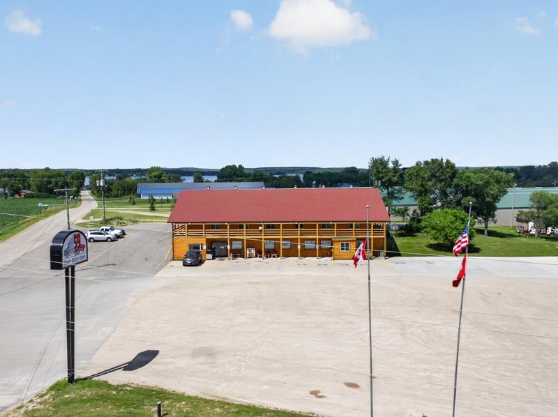 19389 Frontage Rd, Detroit Lakes, MN 56501