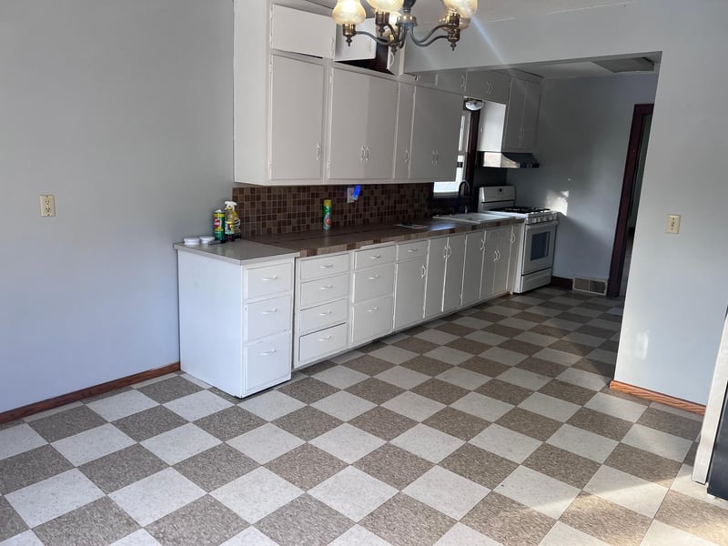 1712 University Dr SE, Saint Cloud, MN 56304