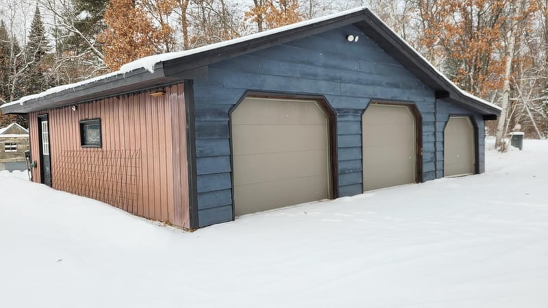 3851 Division St W, Backus, MN 56435