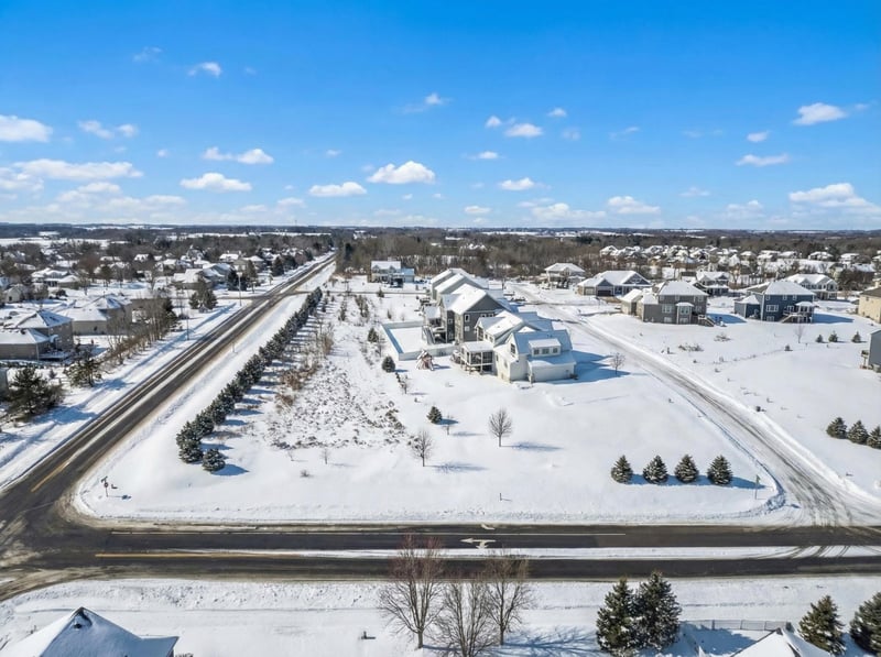3998 Haven Woods Ct, Eagan, MN 55123