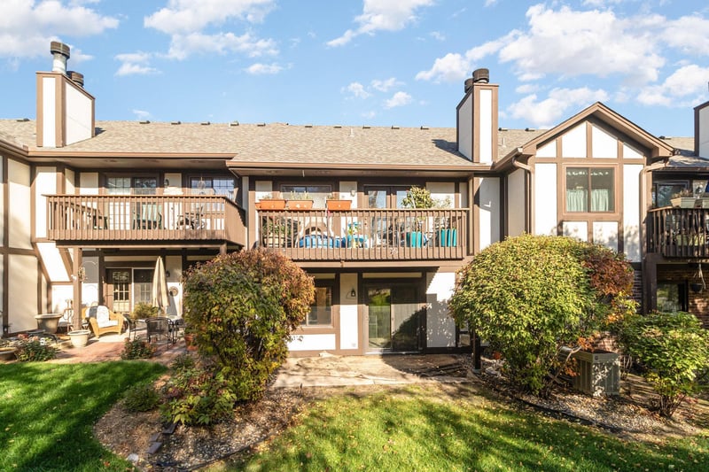 5157 Balmoral Ln, Bloomington, MN 55437