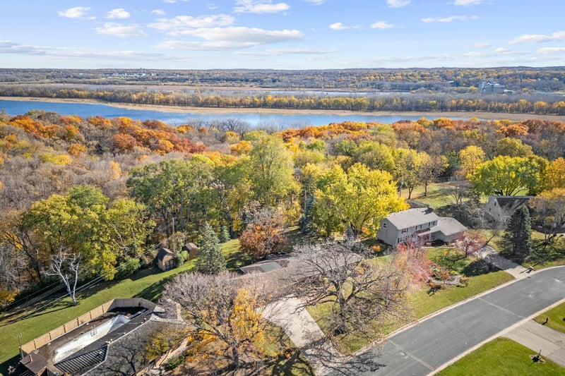 10035 Mound Spring Ter, Bloomington, MN 55420