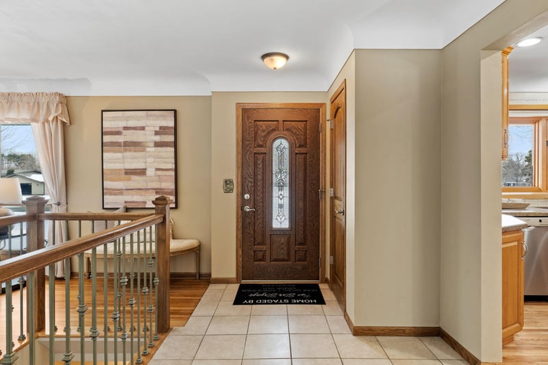 10035 Mound Spring Ter, Bloomington, MN 55420