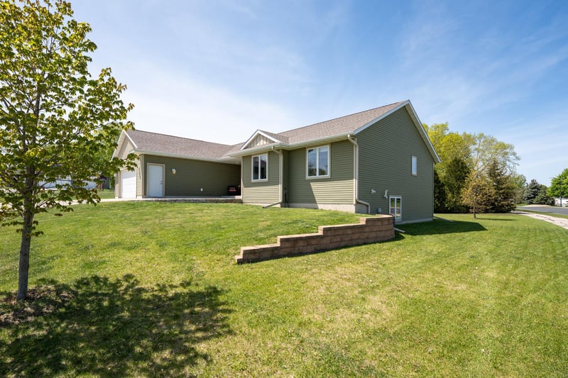 1250 Mounds Ct, Lake City, MN 55041