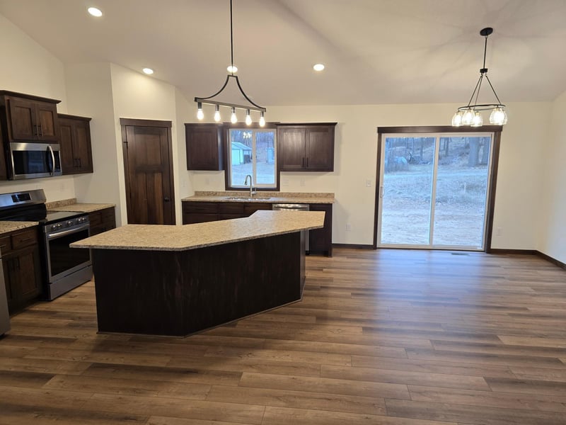 4840 Maple St, Rockford, MN 55373