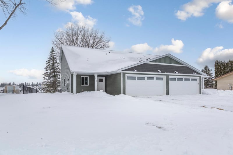 512B 1st Ave Sw, Hayfield, MN 55940