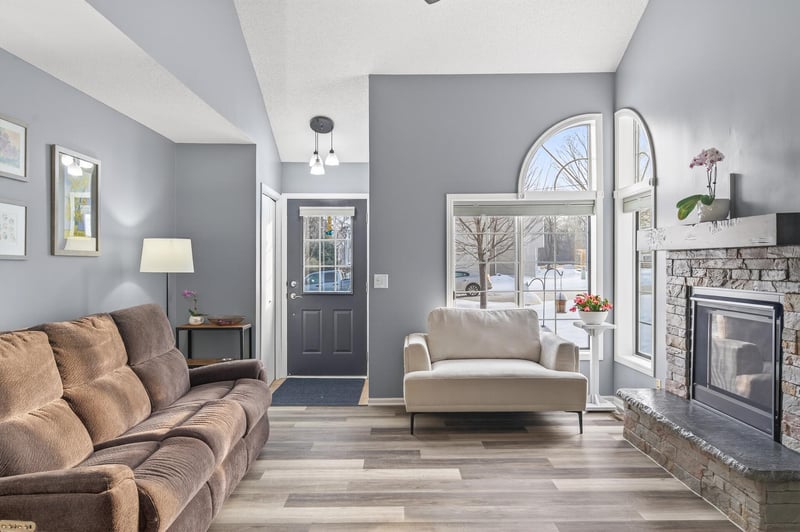 3808 Foss Rd #1, Saint Anthony, MN 55421