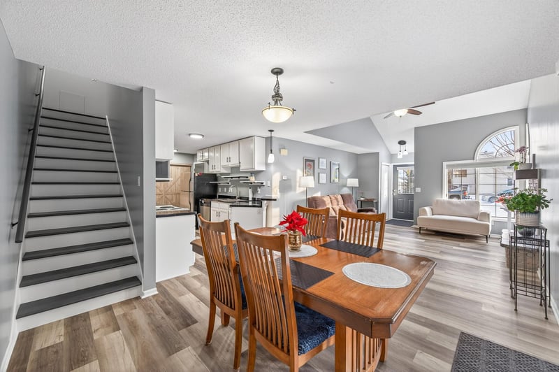 3808 Foss Rd #1, Saint Anthony, MN 55421