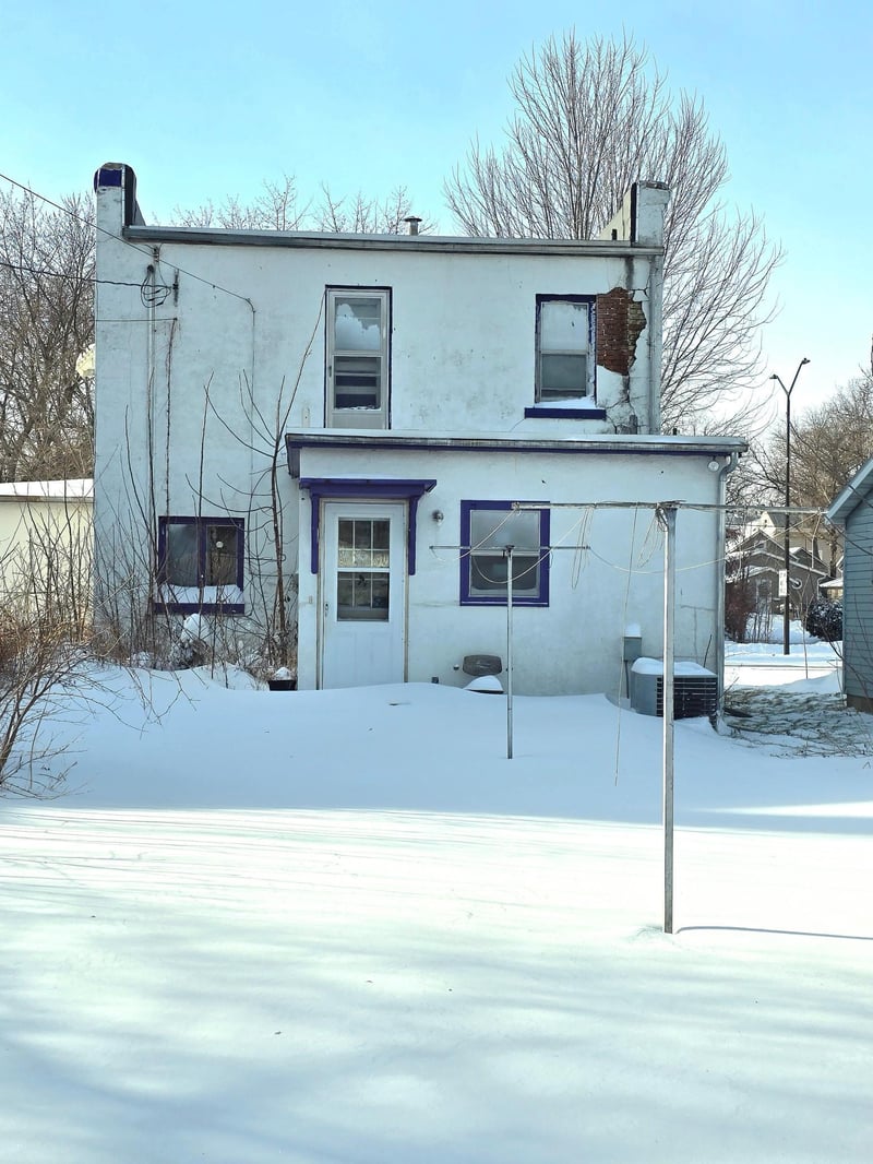 414 Broadway St N, New Ulm, MN 56073