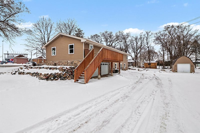 9500 Main St, Elko New Market, MN 55020