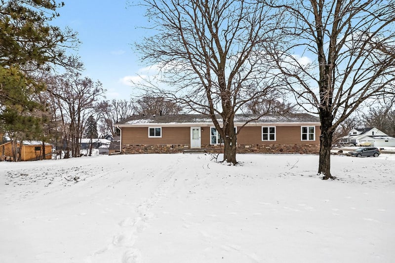 9500 Main St, Elko New Market, MN 55020