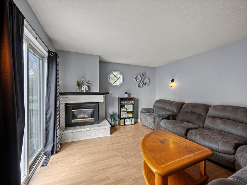 406 5th St NW, Montgomery, MN 56069
