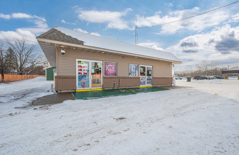 504 Powell Ave, Coleraine, MN 55722