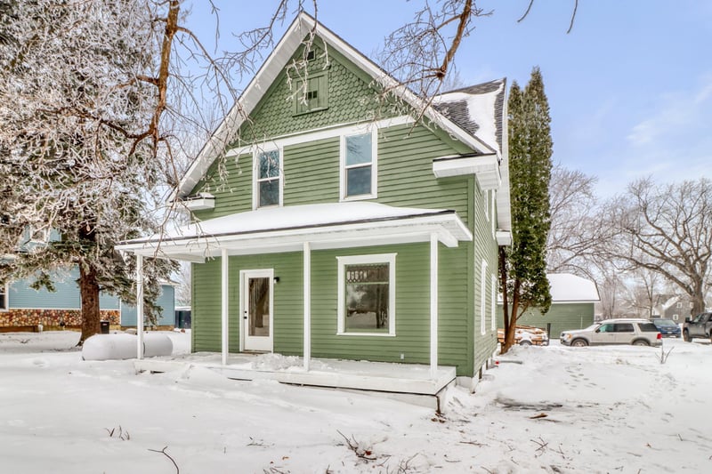 153 Center St N, Rothsay, MN 56579