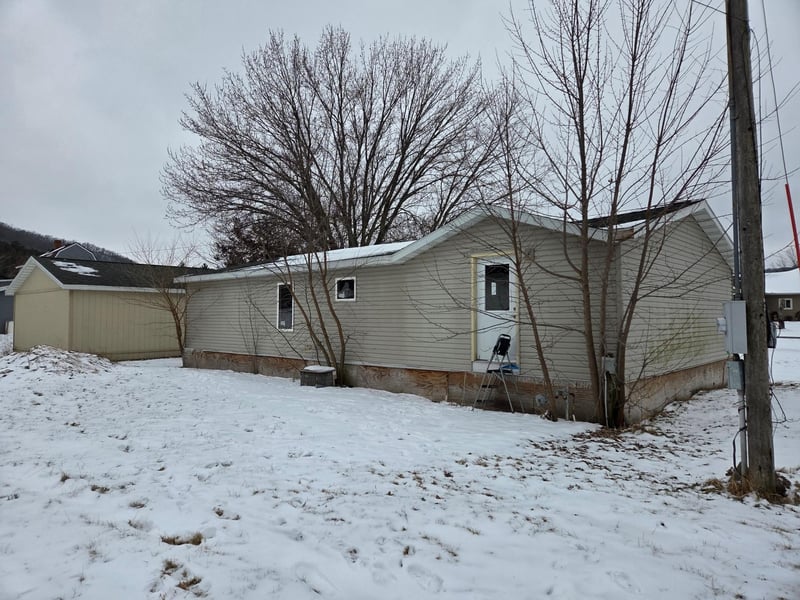 30374 S Whitmore St, Rushford, MN 55971