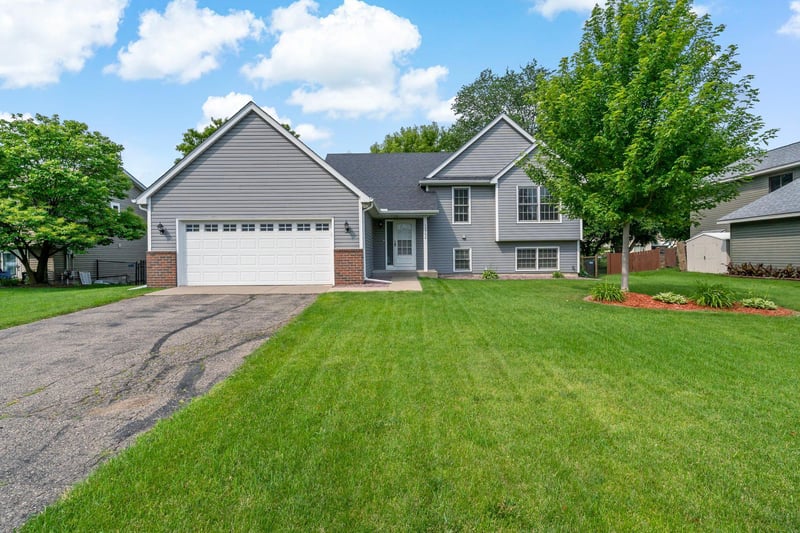 13392 Alabama Ave S, Savage, MN 55378