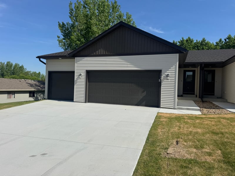 2031 20th Street E, Zumbrota, MN 55992