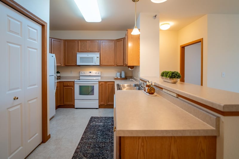 8200 W 33rd St #208, Saint Louis Park, MN 55426