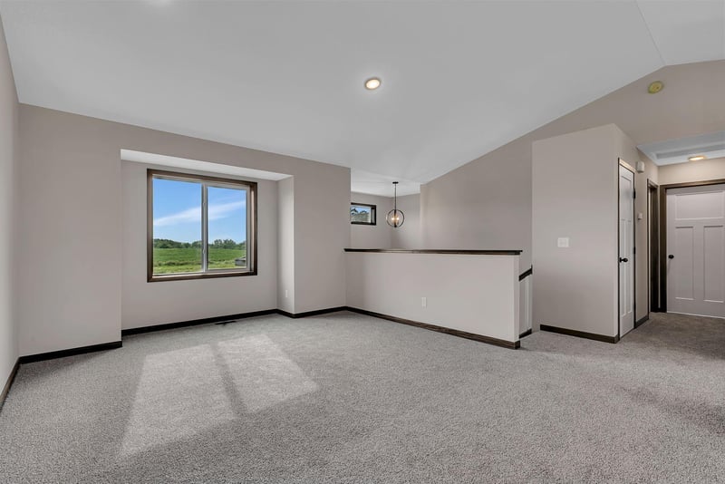 105 Cedar St, Kimball, MN 55353