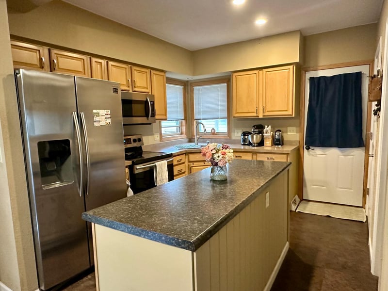 514 Saint Olaf Ave N, Canby, MN 56220