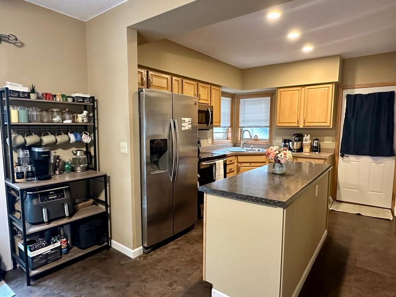 514 Saint Olaf Ave N, Canby, MN 56220
