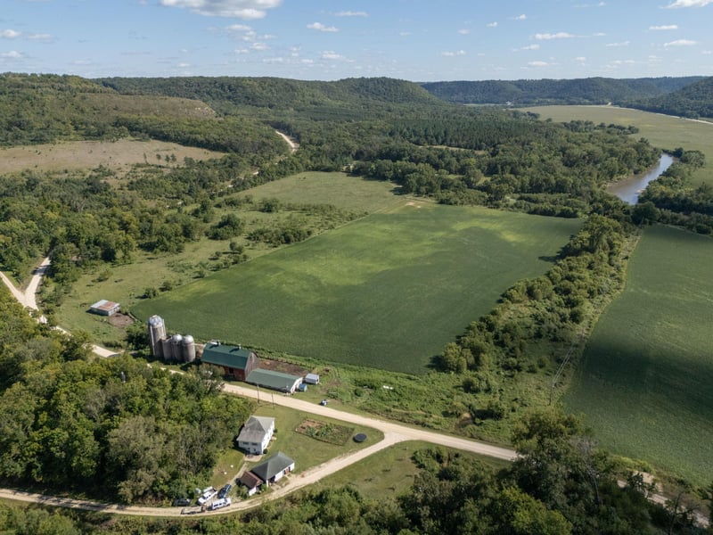 3681 Berland Rd, Houston, MN 55943