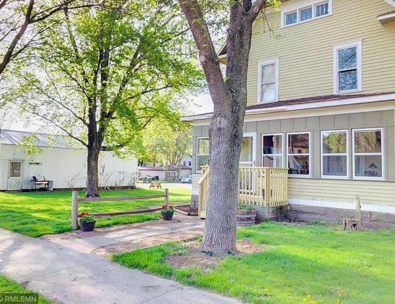 215 Front St E, Redwood Falls, MN 56283