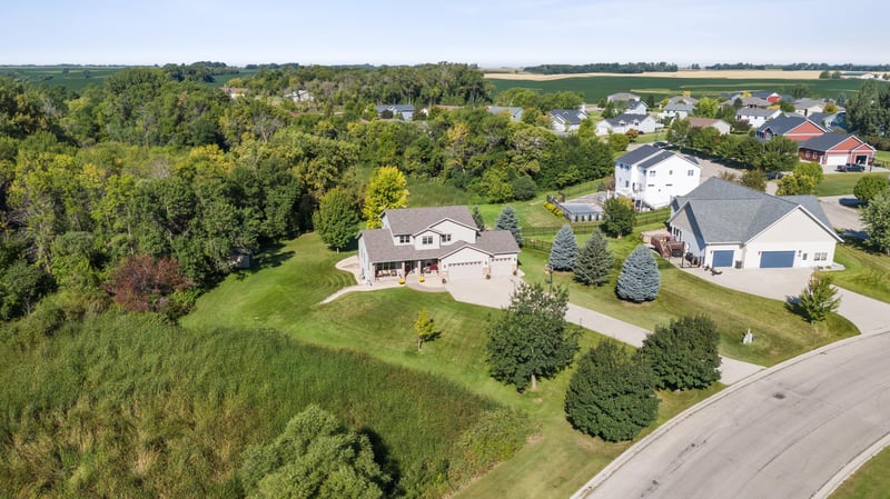 2103 Westgate Dr, Hawley, MN 56549
