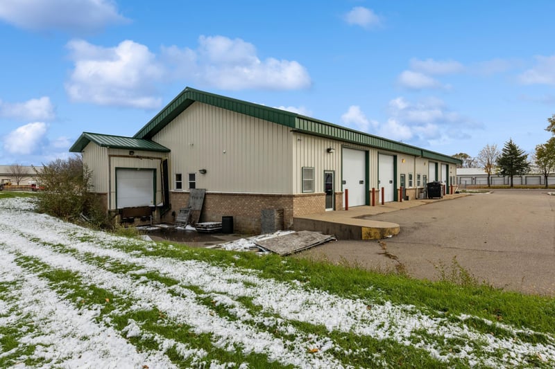 114 Thomas Cir, Monticello, MN 55362