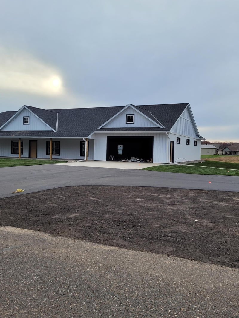 19590 University Ave NW, Oak Grove, MN 55011