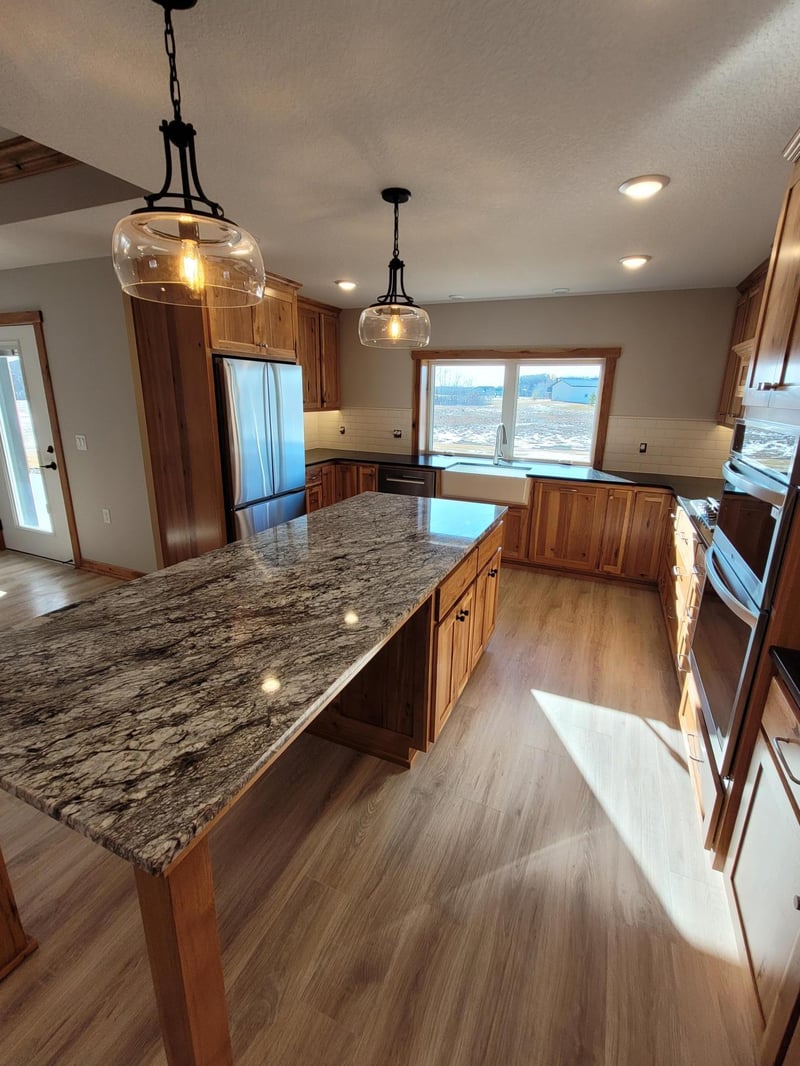 19590 University Ave NW, Oak Grove, MN 55011