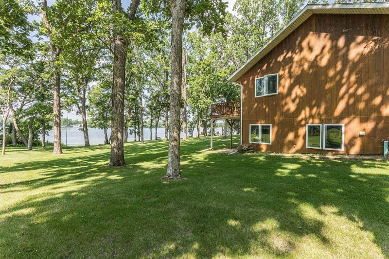48987 Tamarac Dr, Pelican Rapids, MN 56572