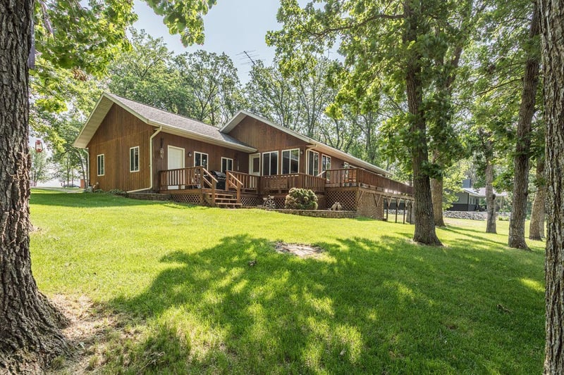48987 Tamarac Dr, Pelican Rapids, MN 56572