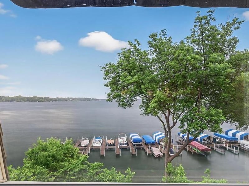 4387 Wilshire Blvd #111, Mound, MN 55364