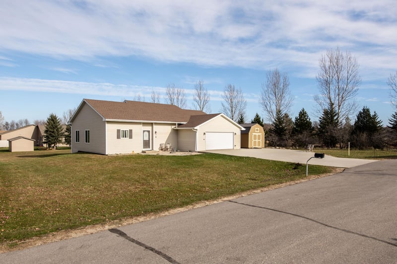 199 Pine Ave, Miltona, MN 56354