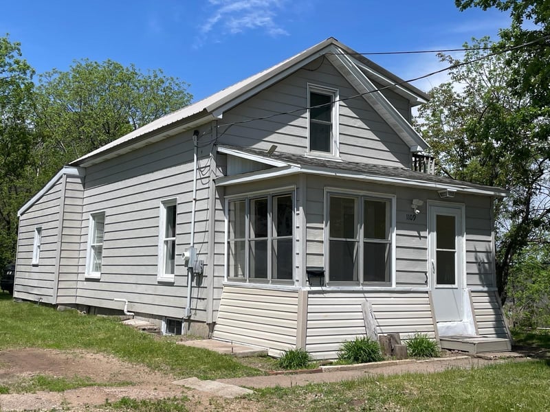 1109 3rd St W, Menomonie, WI 54751