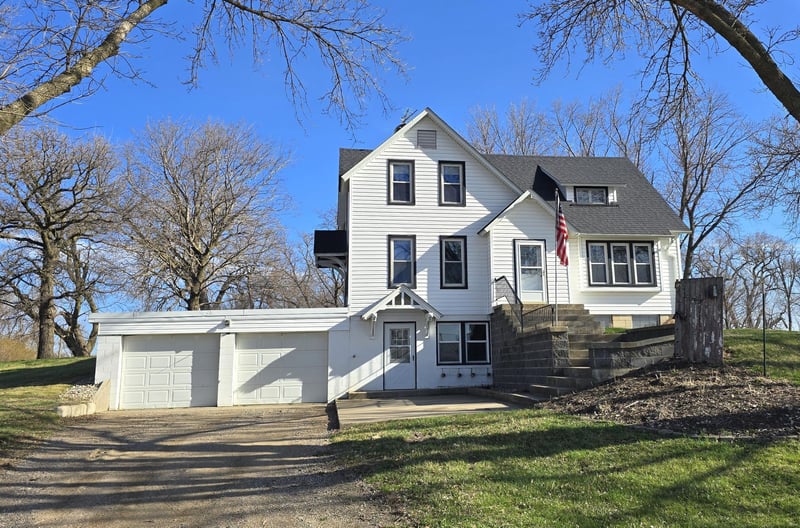 67632 440th St, Fairfax, MN 55332