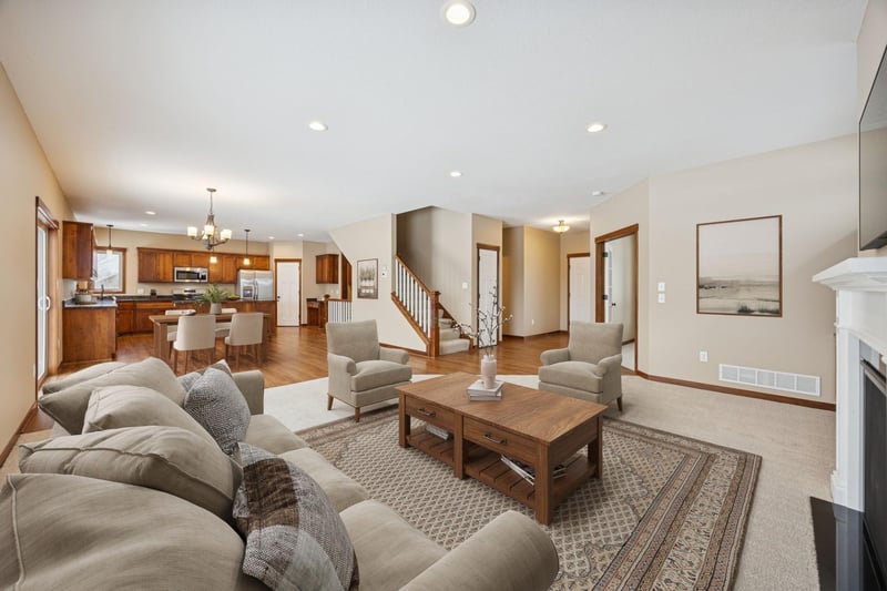 21532 Butternut St NW, Oak Grove, MN 55011