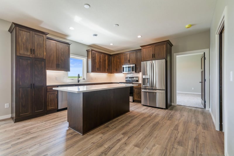 1534 9th Ave SW, Hutchinson, MN 55350