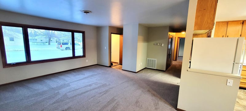 412 E Hamilton Ave, Baudette, MN 56623