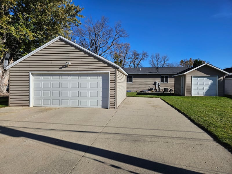 417 9th St N, Breckenridge, MN 56520